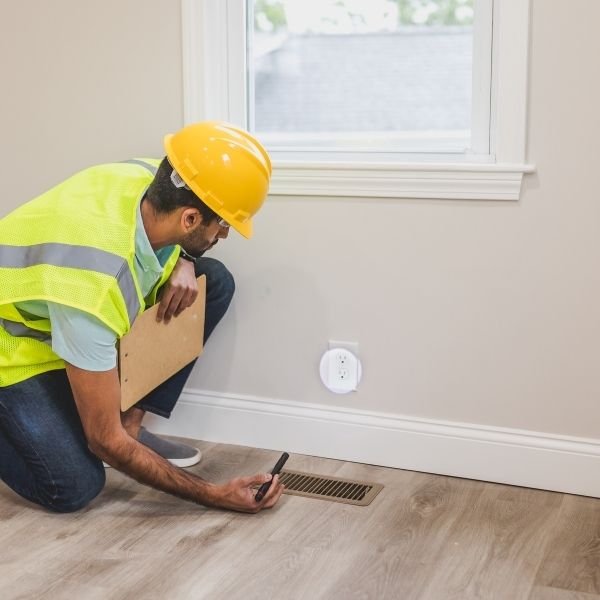 Top Hidden Culprits 4 HVAC contractor inspecting air ducts